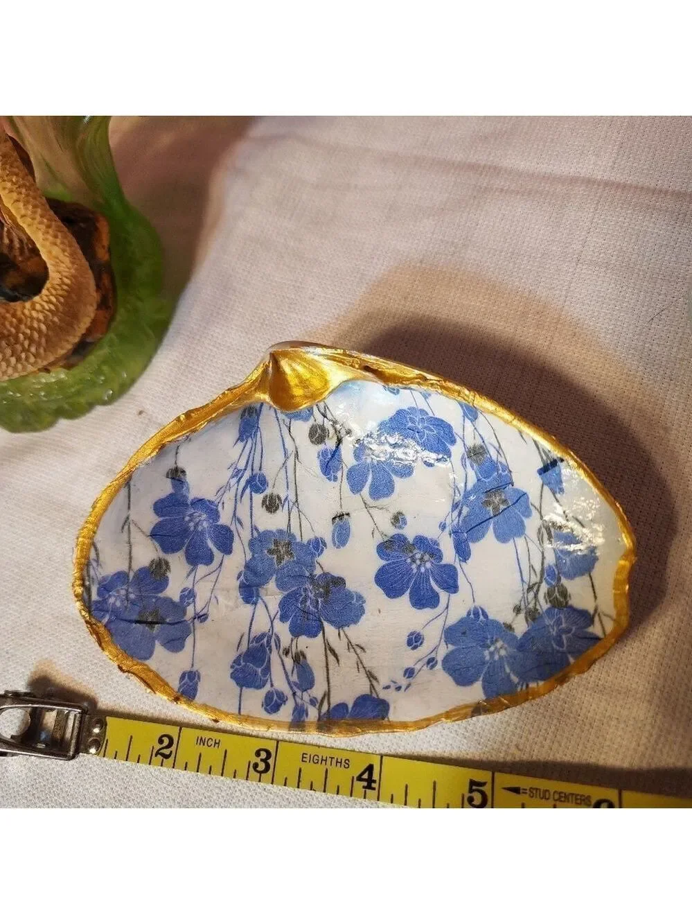 DECOUPAGE CLAM SHELL